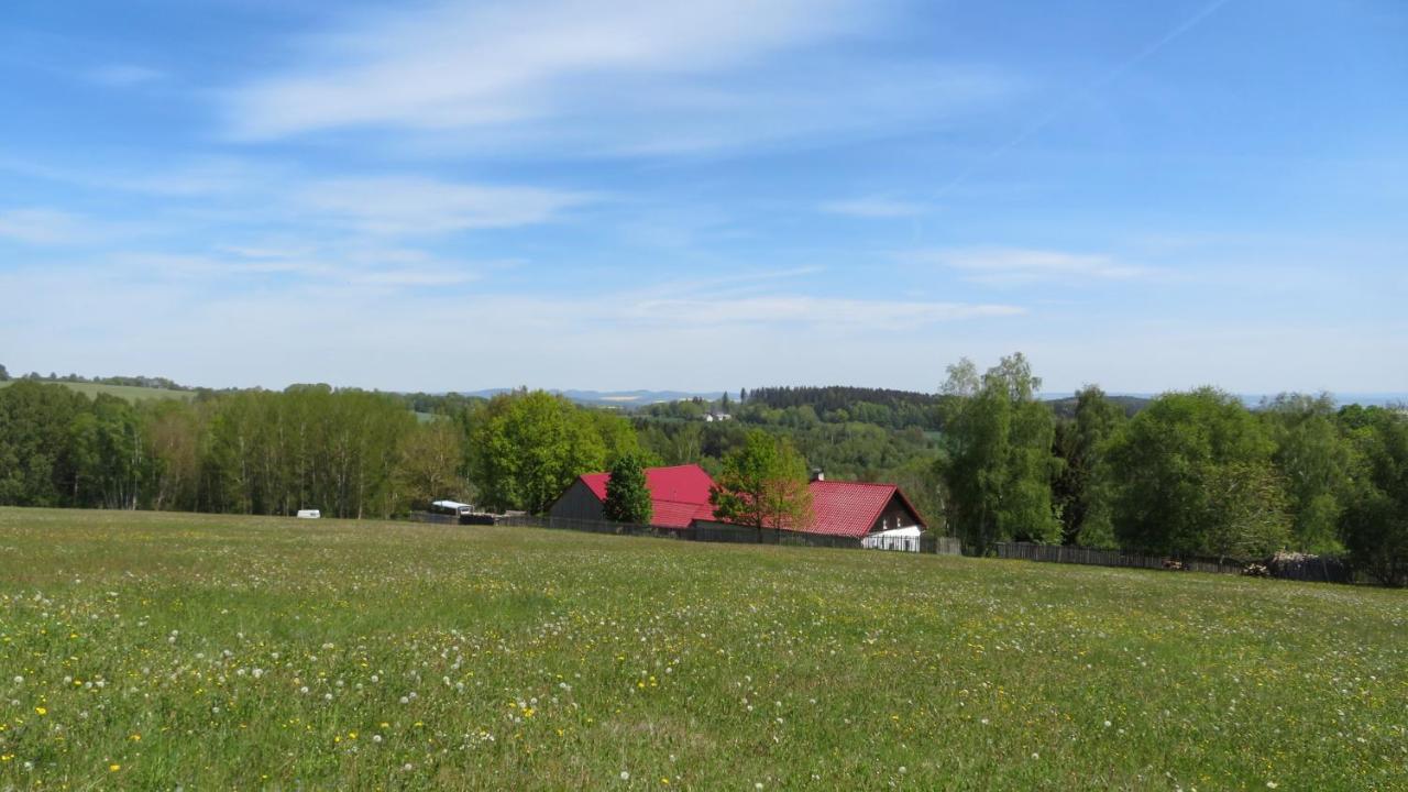 Maringotka Na Samote Na Kozi Farme Pobezovice Exterior foto